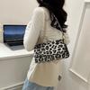 Trendy Leopard Print Handbag New Women's Bag Retro Fashion Shoulder Bag Underarm Handbag Women
