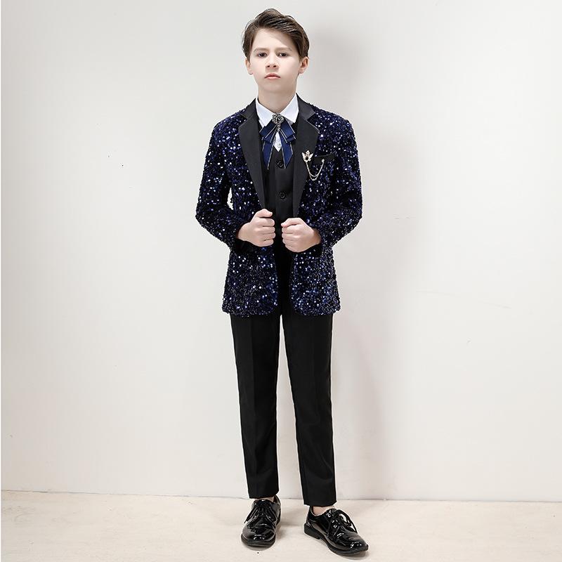 Красивый мальчишеский смокинг: Комплект с пайетками для выступлений и подиумов