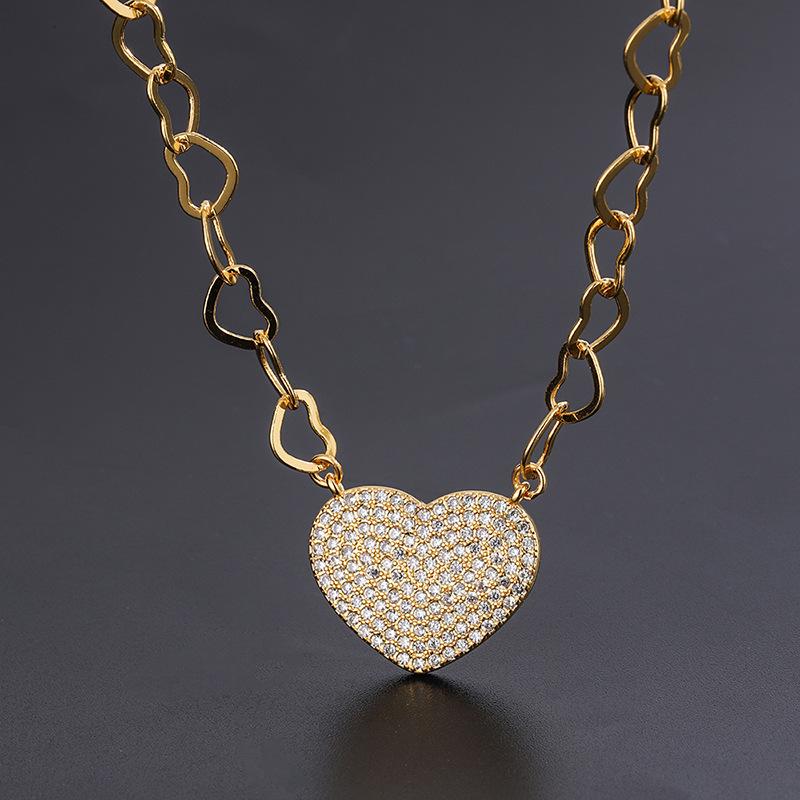 Clavicle chain love inlaid micro-diamond zircon large peach heart chain, can be customized foreign trade heart pendant necklace cold wind