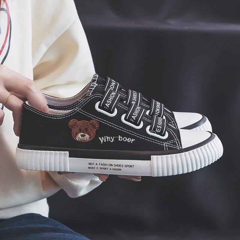 Эластичная лента Bear Низкие парусиновые туфли Женские весенние новые однопедальные ленивые туфли Повседневные студенческие резиновые туфли Обувь для сноуборда