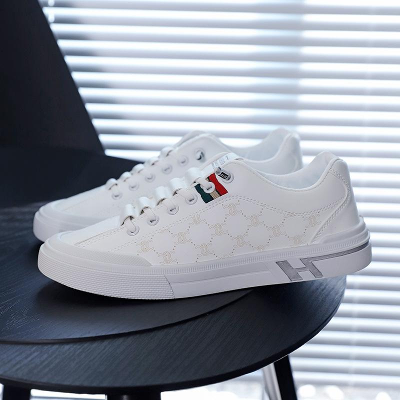 Модные мужские кроссовки 2024 года, новые дышащие белые туфли, корейская версия, модные повседневные удобные нескользящие туфли для скейтборда на плоской подошве