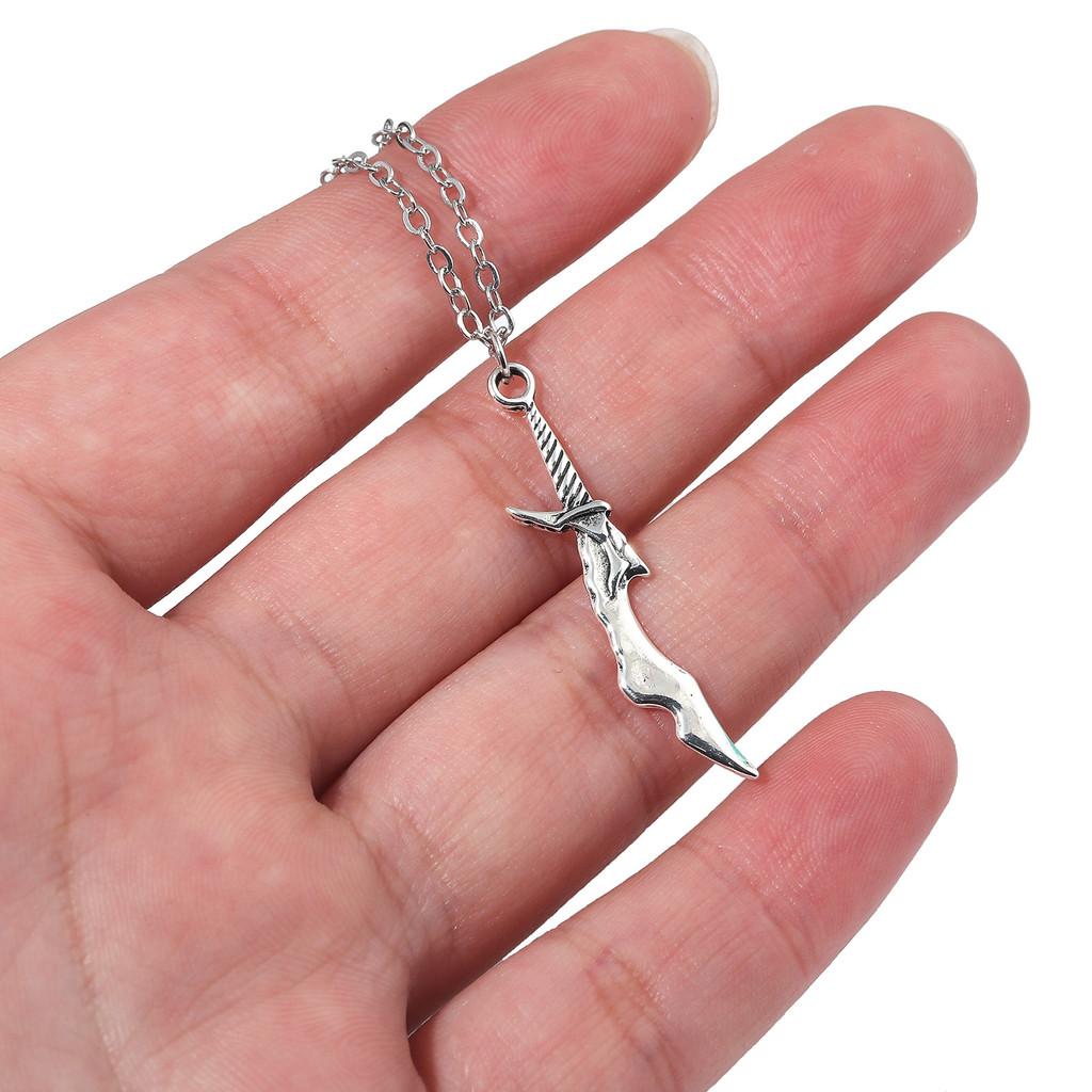 Solo Leveling Sung Jin Woo Alloy Short Blade Pendant Necklace For Cosplay Enthusiasts