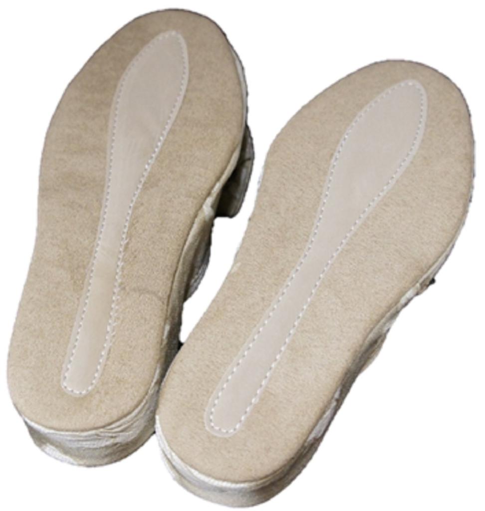 Jennifer Taylor Legs Room Size "Beautiful Princess" Shoes, M, Ribbon, Heirloom, 32825SP-M