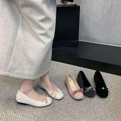 Французские неглубокие внутренние половинки увеличивают высоту шерстяные одинарные туфли осень и зима новые однопедальные банты бархатные женские туфли