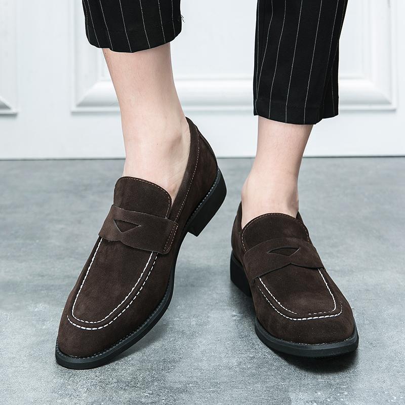Pointed Men's Loafers Minimalist and Versatile Styles Wedding Party Leisure Business Outdoor Walking Men's Slip On Shoes New