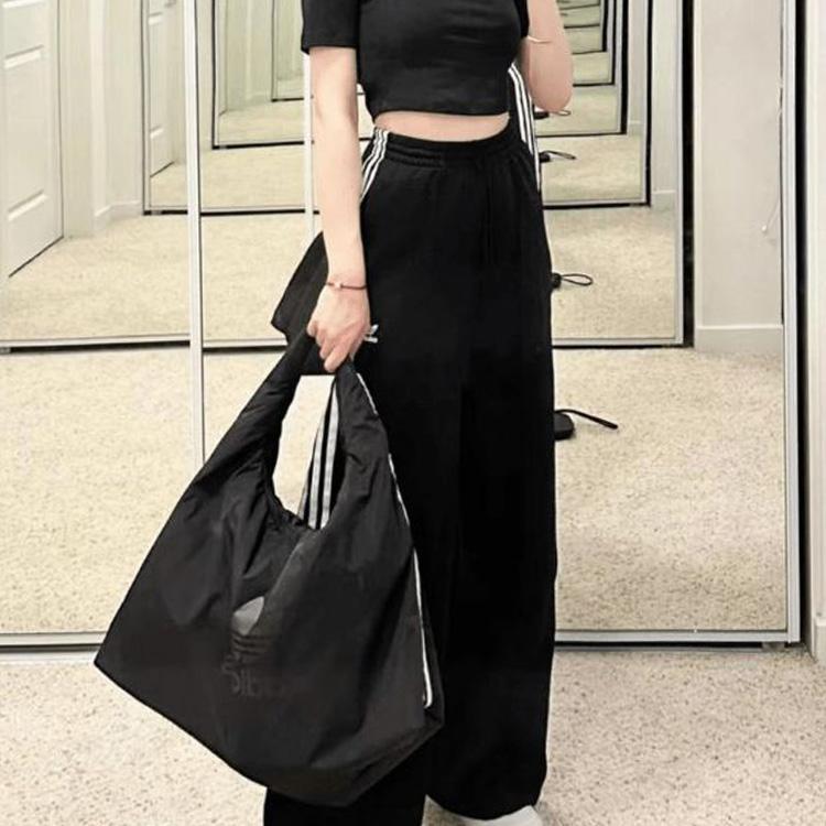 New Adidas Originals Recycled Polyester Plain Weave Cloud Bag Sports Bag Handbag Shoulder Bag Regular Women's Black IC8349