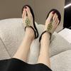 Летние новые римские сандалии женские плоские шлепанцы с зажимом на носке