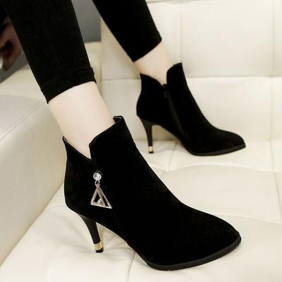 Модные женские короткие ботинки с острым носком на каблуке, осенне-зимние, черные, ботильоны до щиколотки высокого качества, новая шикарная и элегантная обувь