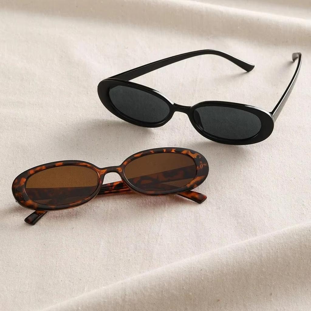 2pcs Vintage Oval Shaped Plastic Sunglasses Small Frame UV Protection Fashionable Shade for Outdoor Travel Beach Holiday