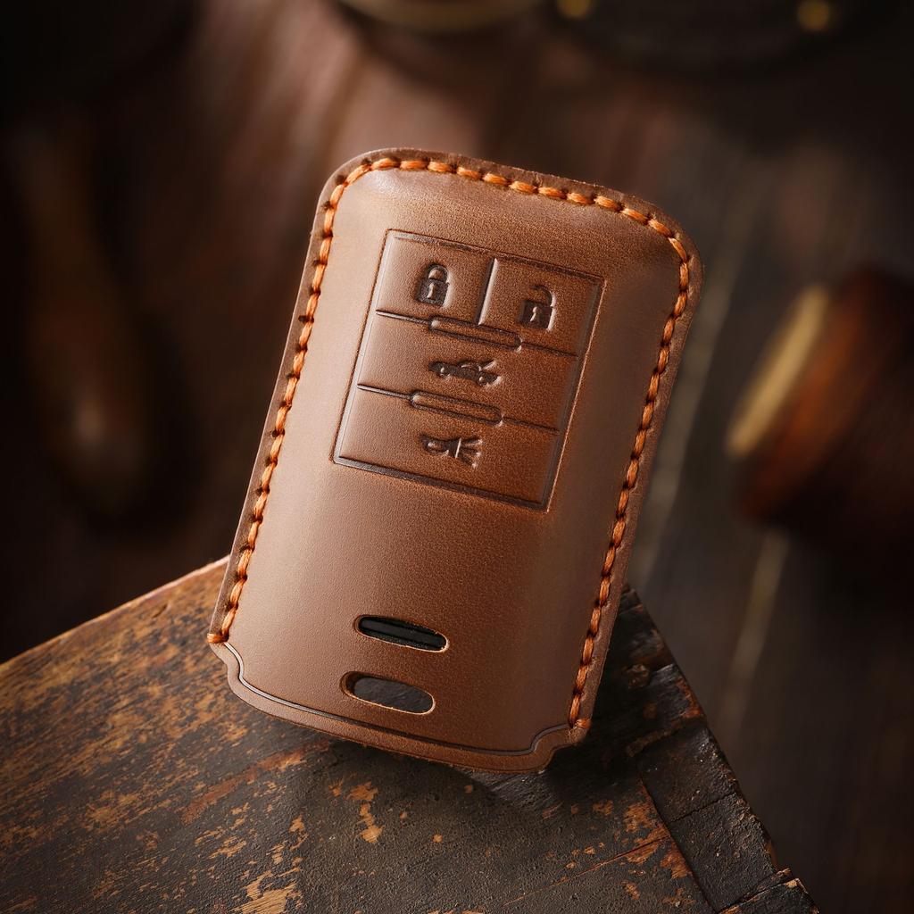 The new retro key case is suitable for the old Cadillac cts/xts car handmade leather key case.