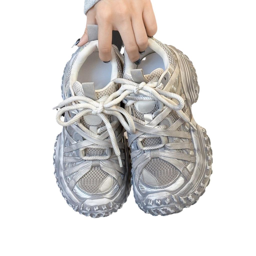 Осень новые кожаные ретро полированные кроссовки папы 2025 шнуровка человек-паук шина платформа повседневные спортивные женские туфли