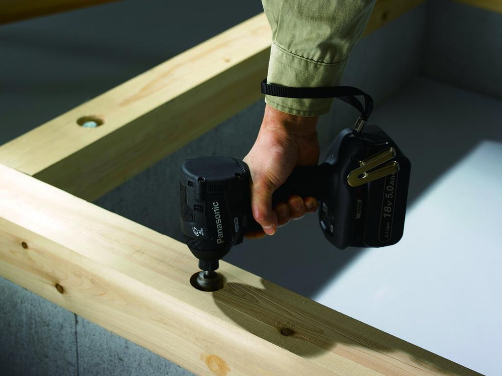 Panasonic Зарядный ударный EZ75A7 Двойной компактный Общая длина 118 мм Легкий Аккумулятор x Зарядное устройство и Кейс в комплекте Ударный шуруповерт Черный (14,4 В/18 В