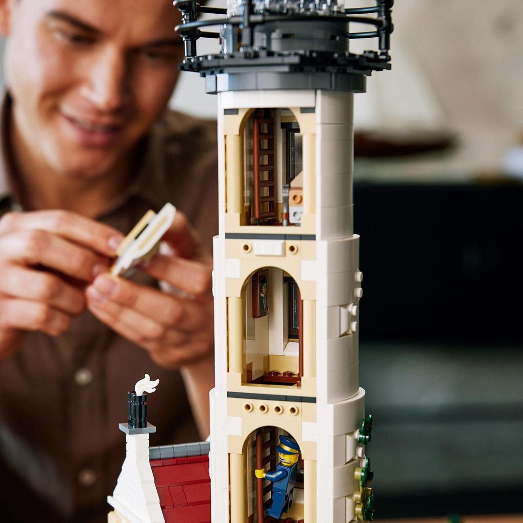 LEGO Ideas Lighthouse (with Motor) Toy, Gift for Birthdays, Christmas, Men, Women, Interior Decor, Stylish, Mom, Dad, 21335
