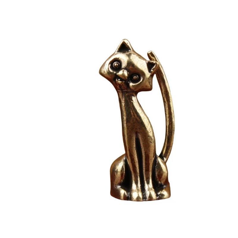Alloy Witch Cat Figurine Hand Finished Vintage Effect Intricate Carvings Perfect for Halloween Home Gifting Option