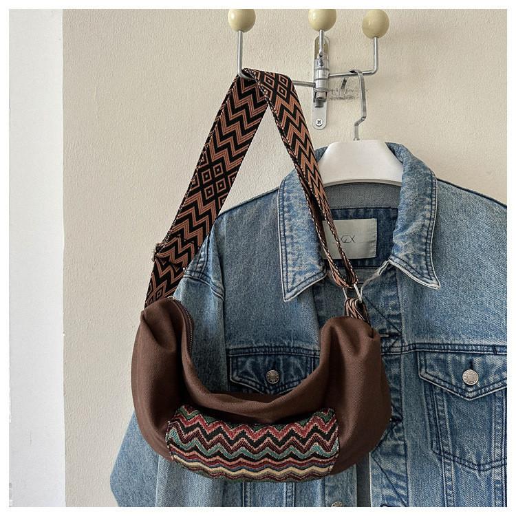 Stylish Tribal Canvas High Capacity Leisure Bag 2024 New Korean Winter Striped Fanny Pack Shoulder Crossbody Bag Coffee