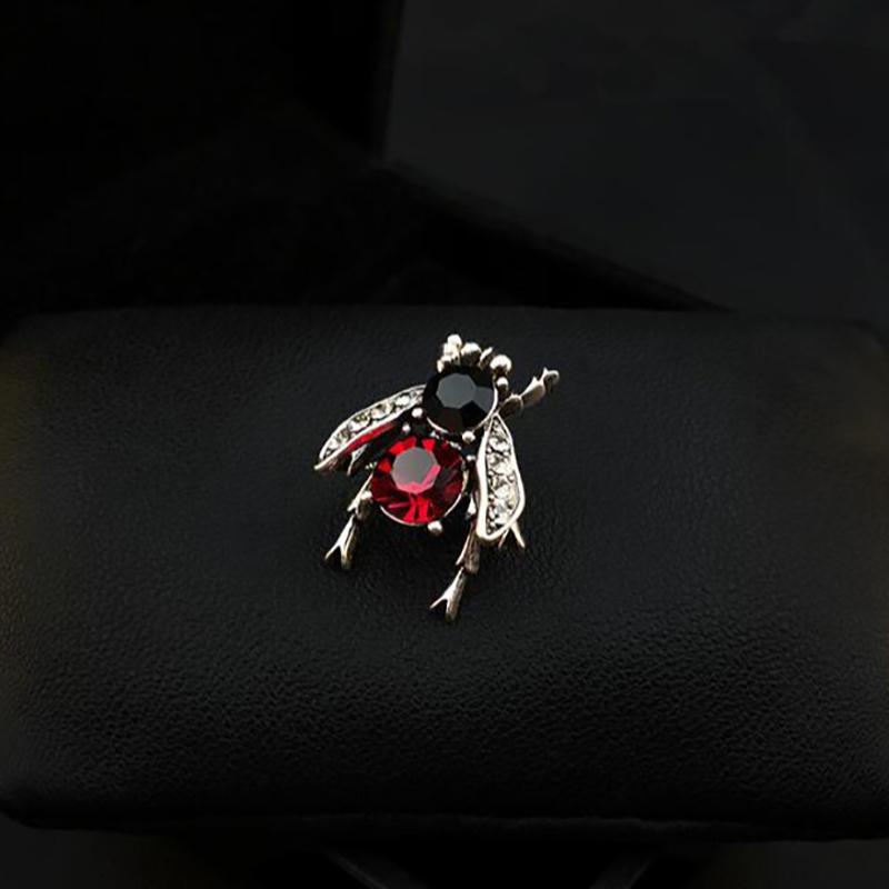 Vintage Bee Brooch Trend Creative Insect Corsage Creative Pin