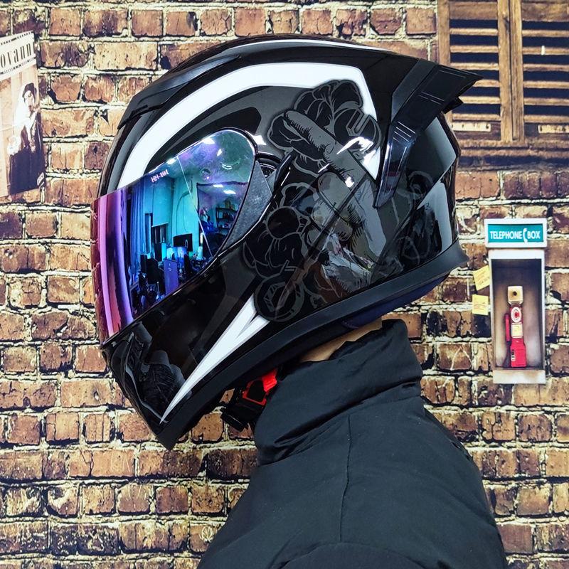 Aishi Men And Women's Electric Motorcycle Helmet Full Helmet Overlay Style Personalized Cool Rider Motorcycle With Bluetooth Horn