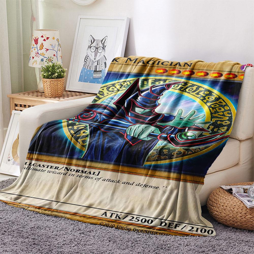 Super soft blanket, featuring the pattern of Yu-Gi-Oh! cards. Warm and comfortable, it is an ideal gift for family and friends.