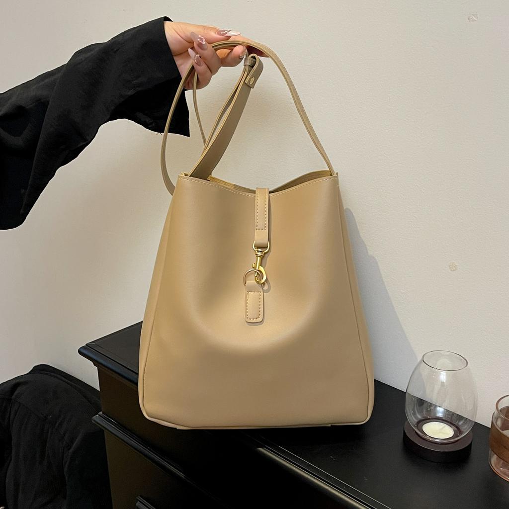 2025 New Hot Sale Women's Bag Poplar Grove Leisure Large Capacity Spring, Summer and Autumn Fashion Commuter Bucket Bag Shoulder Bag