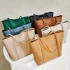 New Tote Bag Large Capacity Jurgent Leather Bucket Bag for Women Niche Commuting Shoulder Bag