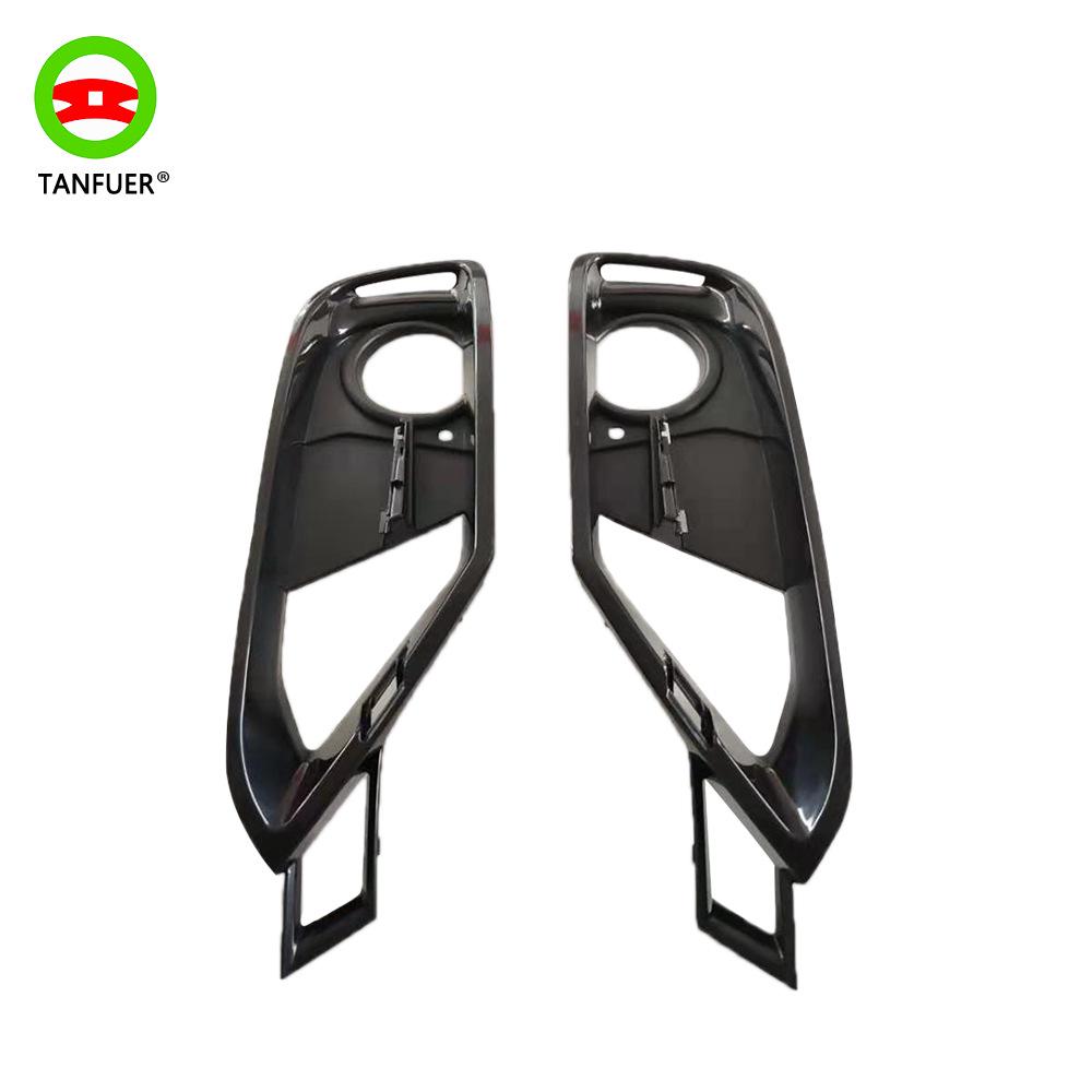 Рамки противотуманных фар BMW 3 серии F30/F31 Левая и Правая решетки 51117300739/51117300740