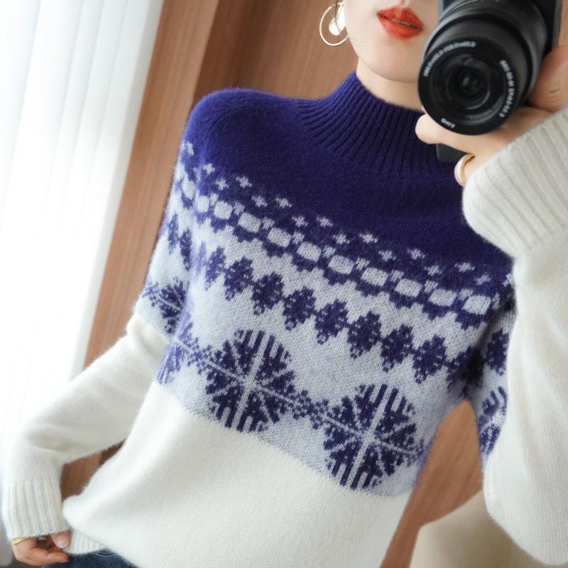 Женский свитер с полувысоким воротником и цветными блоками для осени и зимы. Новый облегающий кашемировый свитер, уменьшающий возраст. Модный и универсальный базовый свитер.