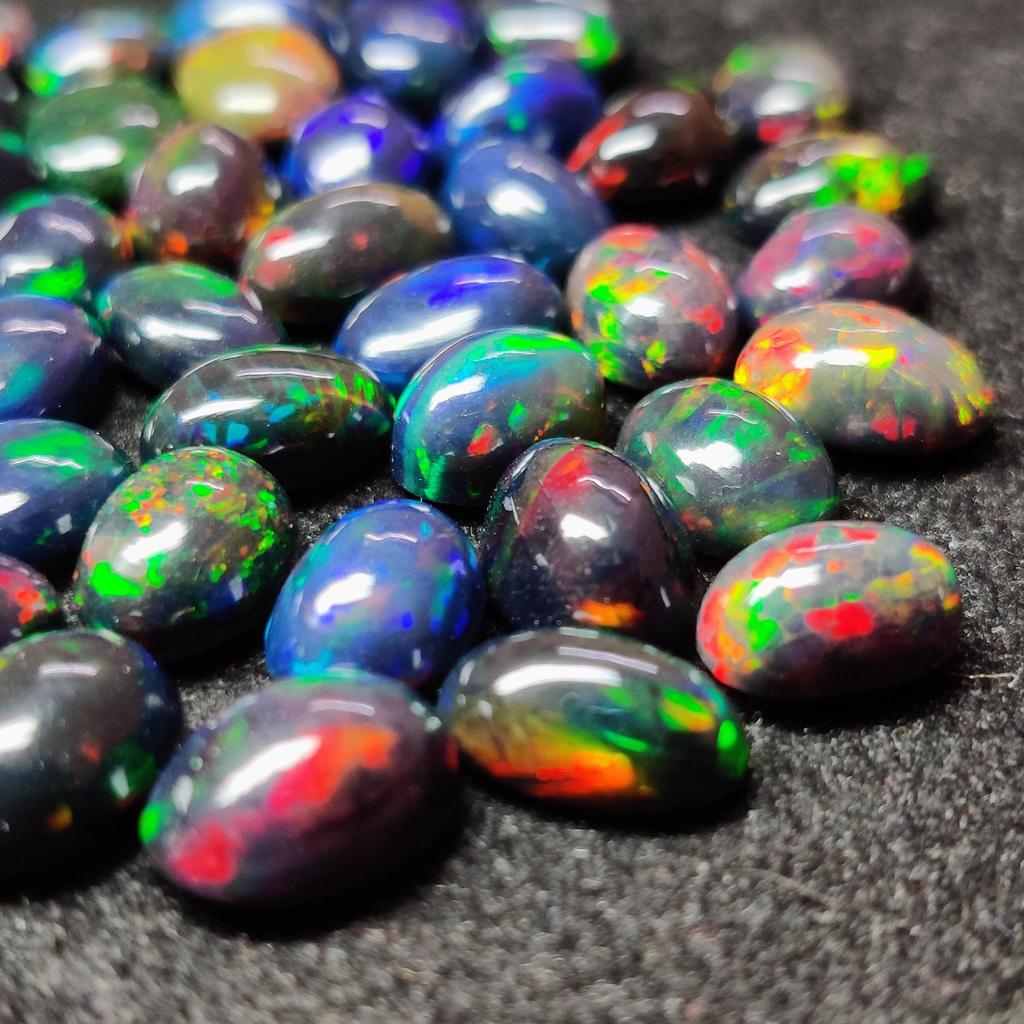 Лот кабошона с черным опалом, лот овальной формы, кабошон с ярким опалом, лот драгоценных камней опала, эфиопский опал.