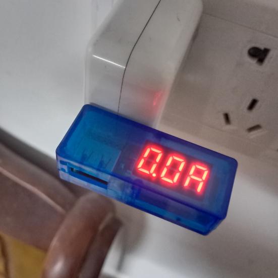 Универсальный Оптимизатор Батареи Телефона Умный Инструмент для Восстановления Батареи при Старении и Ухудшении Производительности Быстрое Низкотемпературное Восстановление