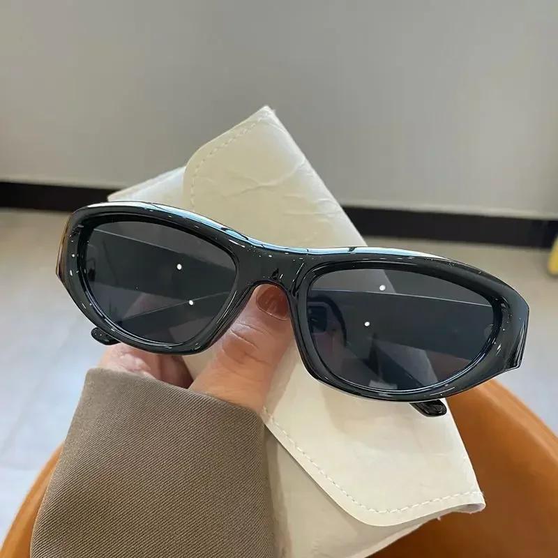 New Y2K Fashion Luxury Sports Punk Sunglasses UV400 Oval Goggles for Women Men Designer Brand Colorful Mirror Eyewear
