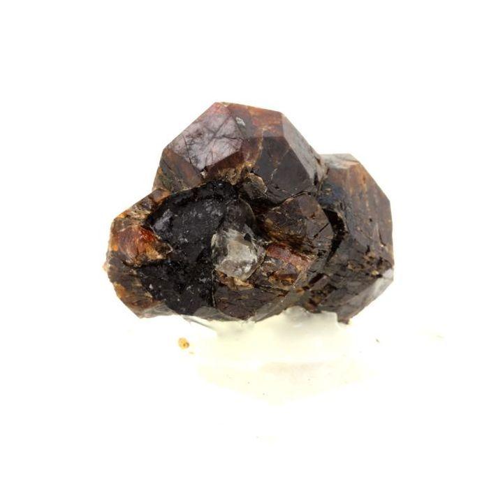 Pierres et Minéraux. Grenat + Tourmaline. 167.5 ct. Sahanivotry Manandona, Madagascar.