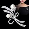 Brooch High-End Sense Niche High-End Women'S Silk Scarf Buckle Alloy Corsage Small Fragrant Wind Pearl Rhinestone High-End