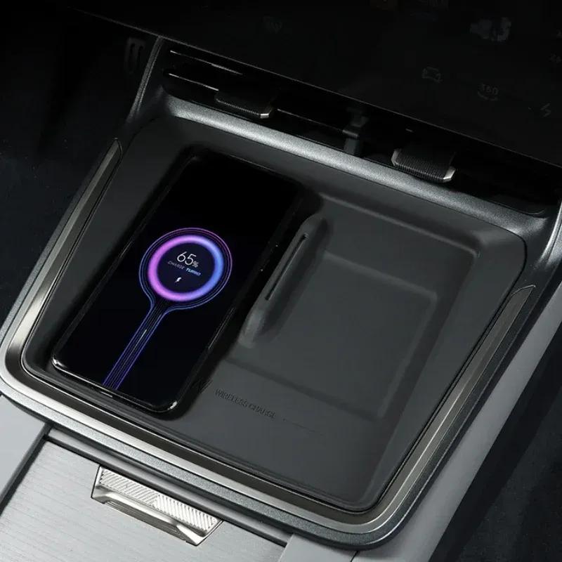 For Lynk & Co 07 EM-P Central Control Wireless Charging Water Cup Non-slip Silicone Storage Box Pad Car Modification Parts