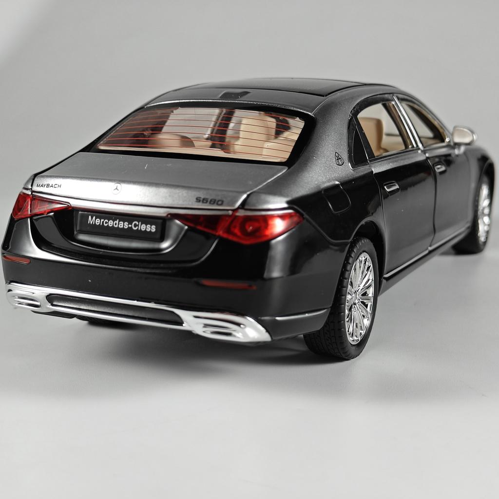1:24 Mercedes Benz Maybach S680 Роскошный Лимузин Металлический Литой Модель Звук и Свет Детская Игрушка Коллекция Хобби Подарок для Мальчиков