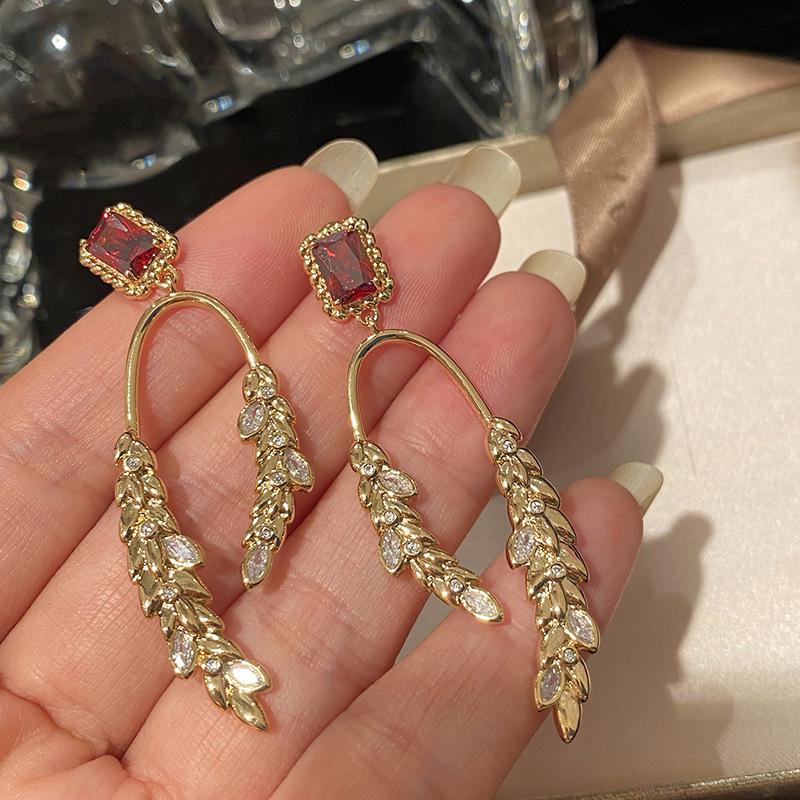 Винтажные серьги-капли с жемчугом и бриллиантовой инкрустацией - Ретро-стиль, Легкая роскошь, Высококачественный дизайн