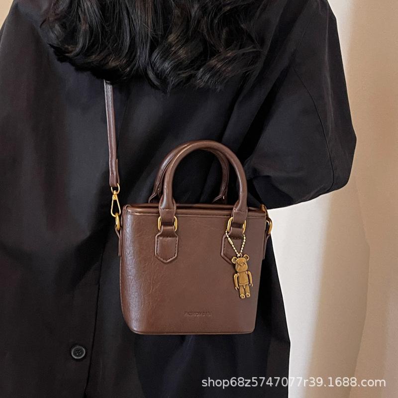 Women's bag 2025 new crossbody bag Korean version ins bucket bag retro versatile high-end niche one-shoulder handbag