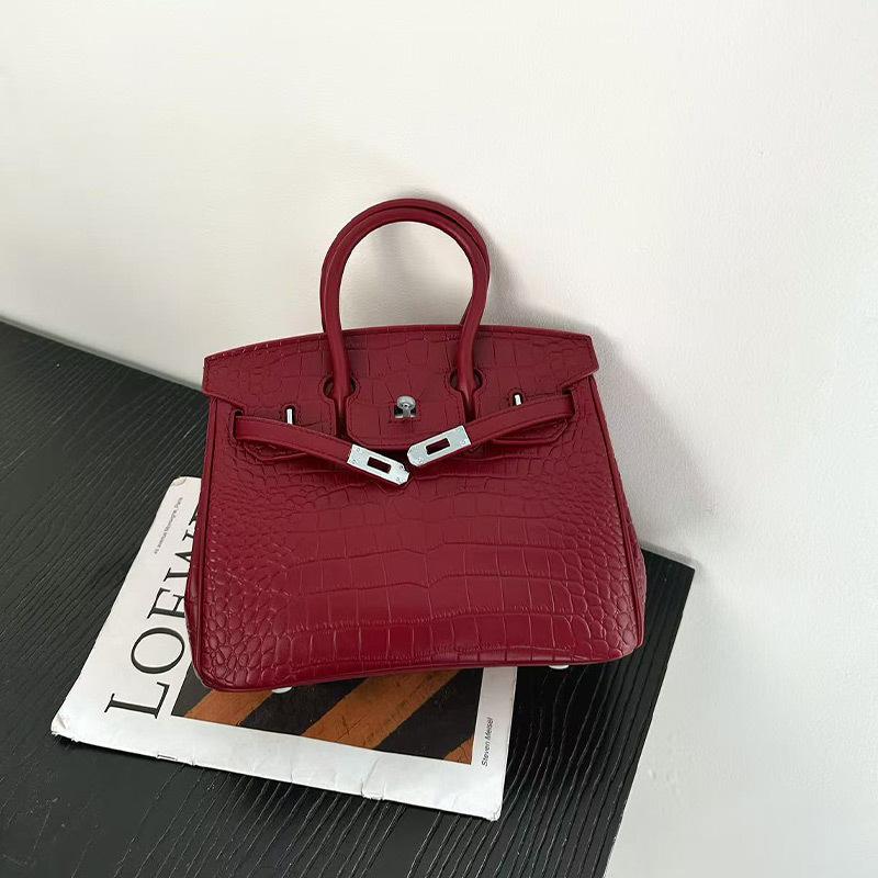 Fashion crocodile pattern portable platinum bag women's new high-end texture shoulder messenger bag European and American retro