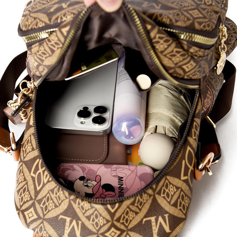 Retro Women's Backpack New Style Handbag Fashionable and Versatile Shoulder Bag Texture Large Capacity Travel Backpack