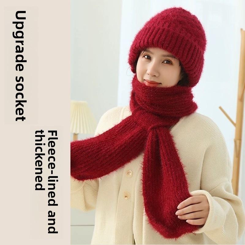 Handwoven Wool Squirrel Hat-Scarf Combo: Stylish, Warm, Outdoor Essential for Autumn & Winter