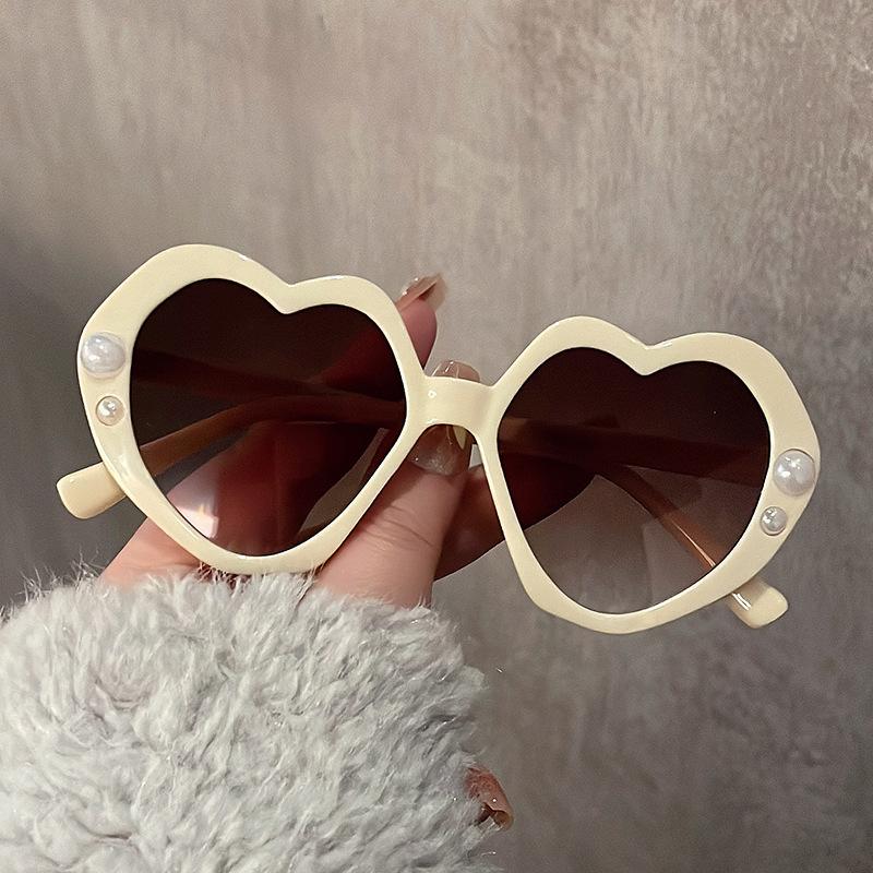 Classic Pearl Heart Childrens Sunglasse For Girls Red Plastic Pink Mirror Glasses Vintage Anti-Reflective Sun Glasses Uv400