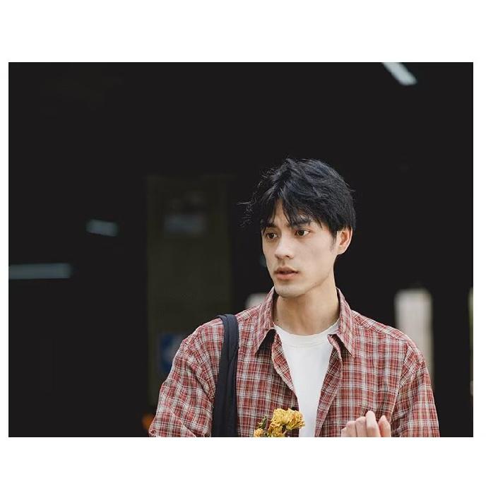 Рубашка с длинным рукавом с буквенным принтом 2024 года в японском стиле в стиле Гонконга, свободная рубашка для мальчиков, летнее модное универсальное повседневное пальто