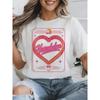 Herzbeben GerUnisex Slogan TShirt s Retro Neon Heart Palm Sunset Vintage Club Casual White Tee