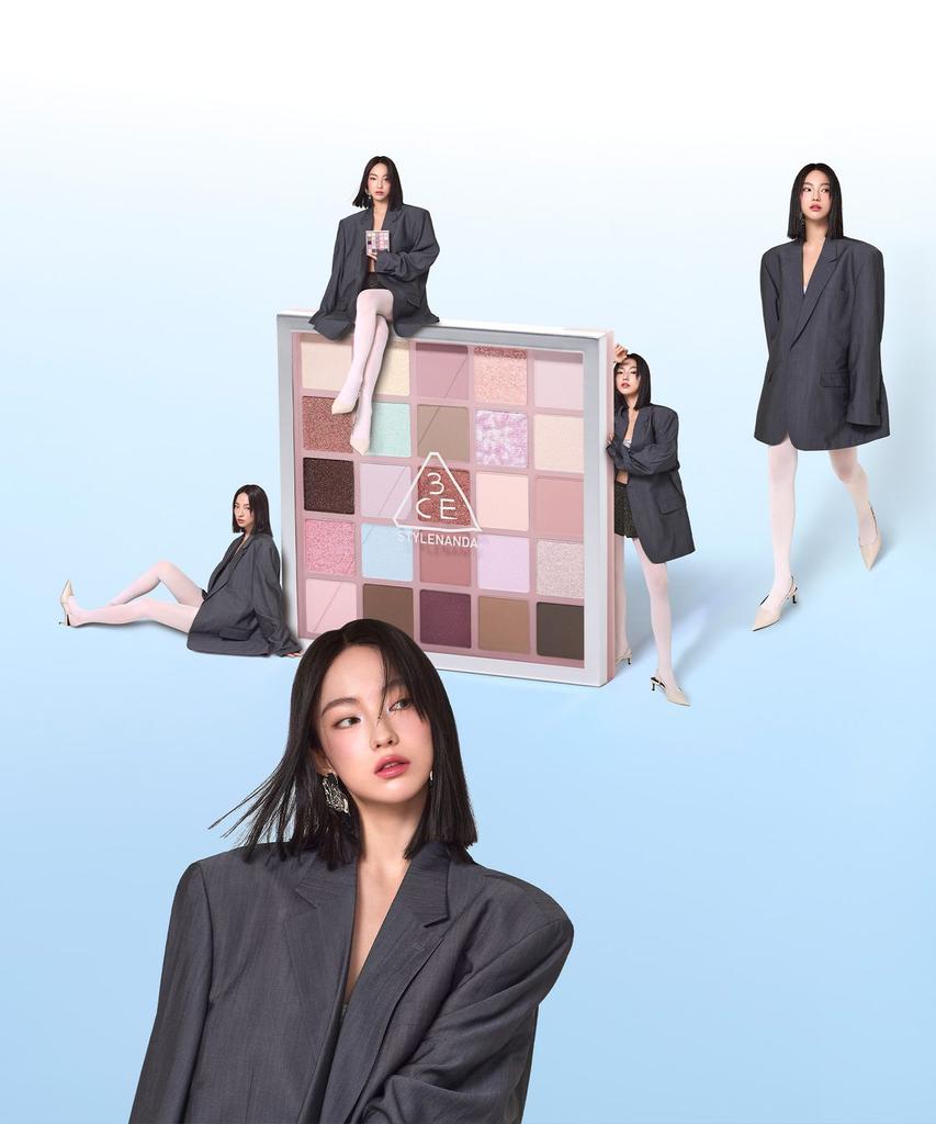 Палетка теней для век XL (Подарок: Мини-тинт + Мульти-кисть)