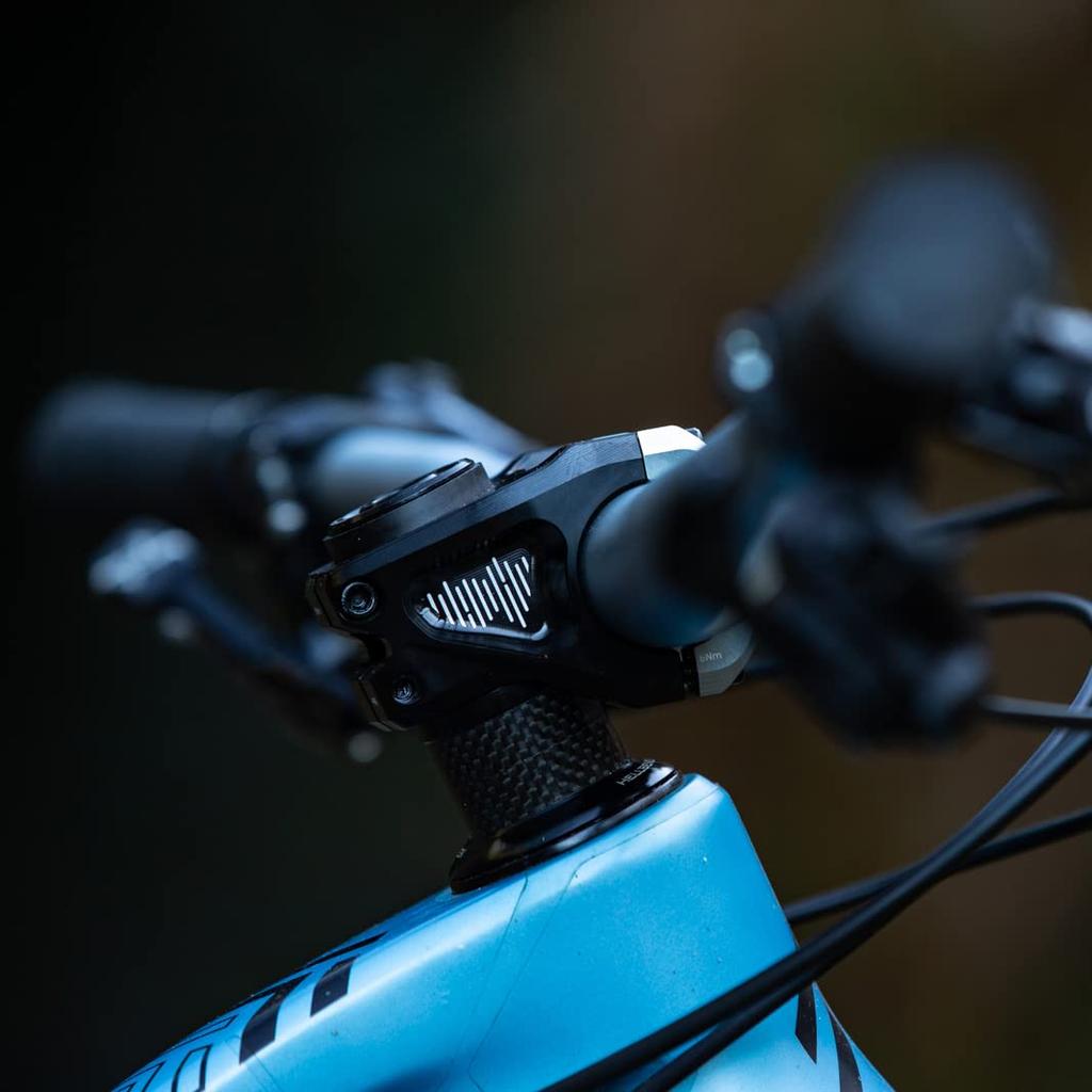 Funn Equalizer MTB x 35mm Length Clamp Suitable for Mountain BMX and Bike Handlebars Stem, 31.8mm - Diameter 31.8mm - Bikes, Bicycles, (Black)