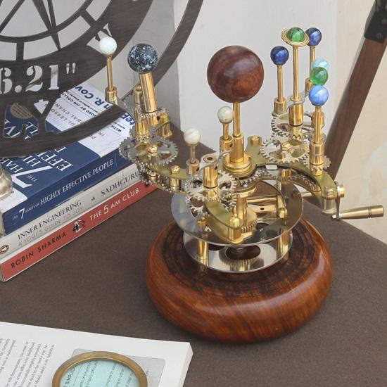 25,4 см Роскошное произведение искусства для книжных полок Латунная и стальная планета Функциональная модель Солнечной системы с планетами