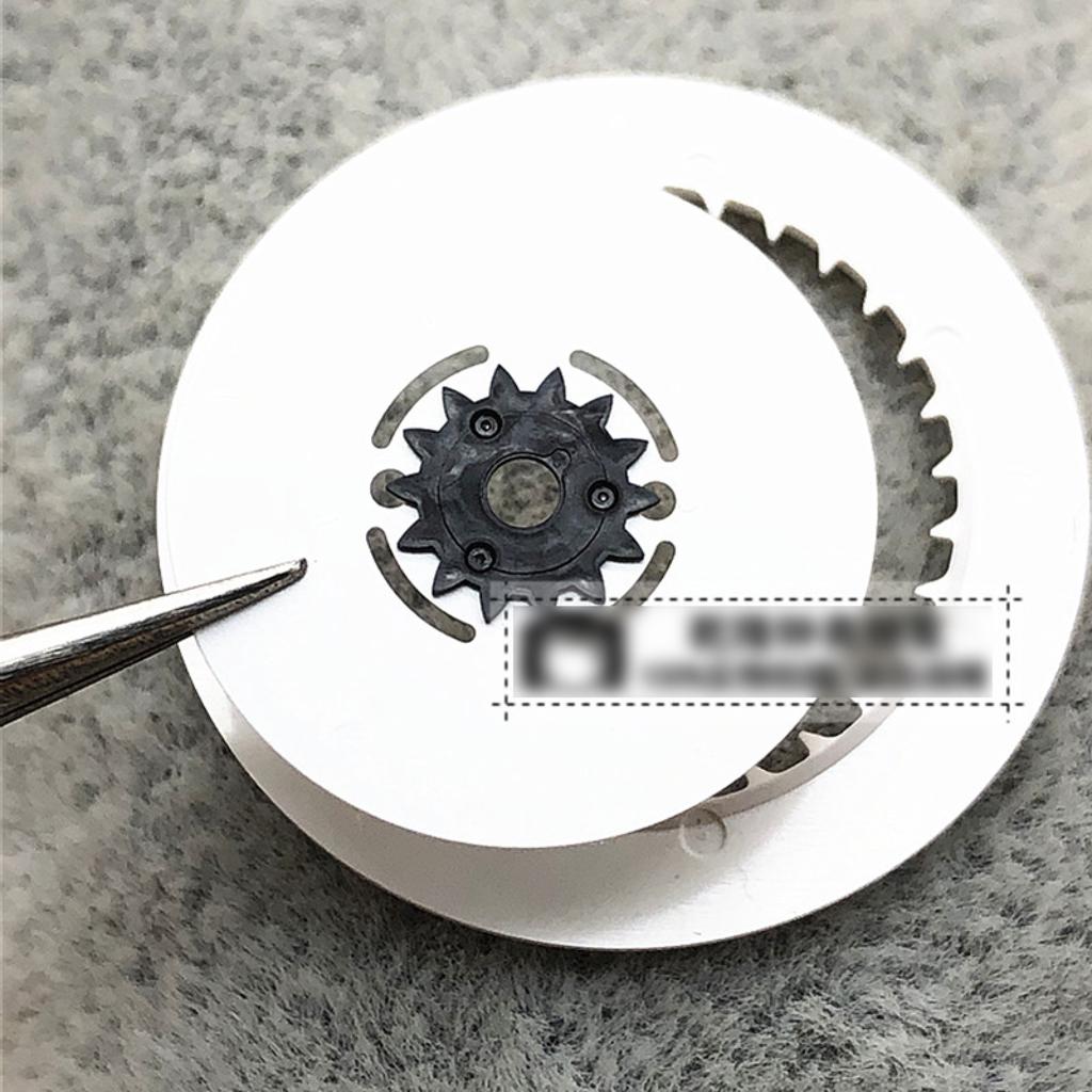White Watch Movement Day Disc Date Wheel Dail Fits 7S26 7S36 NH35 NH36 NH37 / SKX007 SKX009 Automatic Movement
