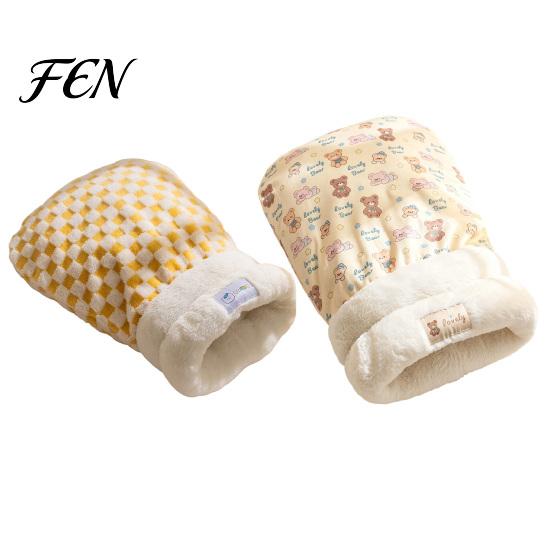 Thickened Cotton Velvet Pet Mat Plush Cat Sleeping Bag, Soft Cozy Cave Bed, Fluffy Warm Comfortable Rabbit Bedding for Cages Puppy Sack, Washable