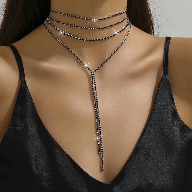 Преувеличенная Нишевая Стразовая Цепочка на Шею Многослойная Легкая Роскошь с Бахромой Ожерелье Декор Спины для Ужина