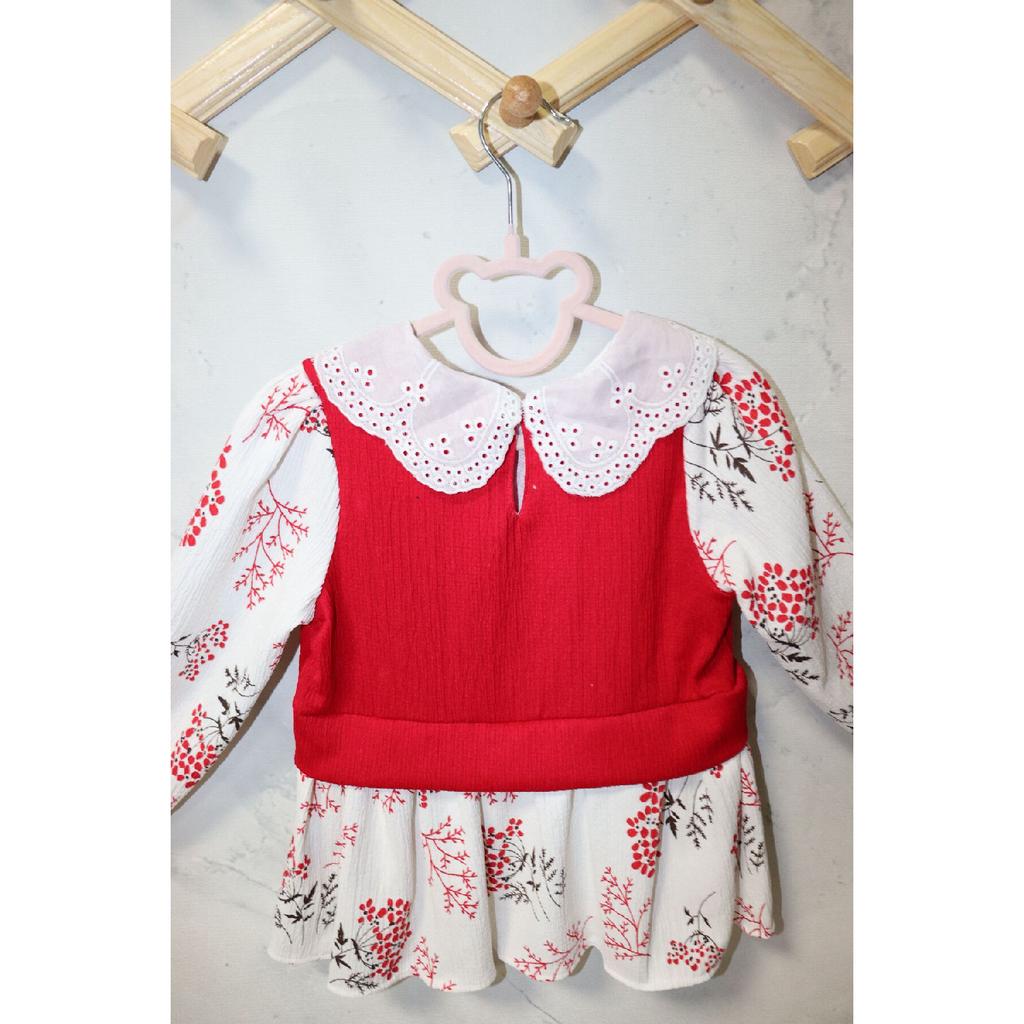 Стильный комплект для девочек - блузка с цветочным узором и современные брюки