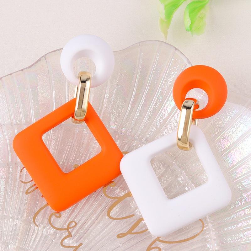 Pinkdudu 2024 Новые 12-цветные квадратные акриловые серьги-подвески, легкие роскошные многоцветные геометрические серьги для женщин, ювелирные изделия PD1488