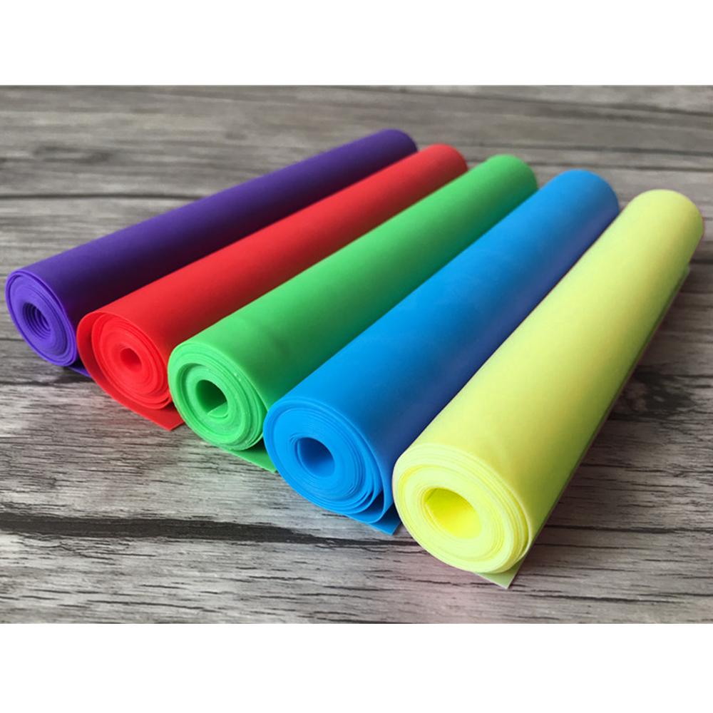 Набор для йоги из 4 предметов: диски, слайдеры для кора, эластичная лента сопротивления, латексный ремешок для упражнений. Идеально подходит для тренировки мышц живота и кора.